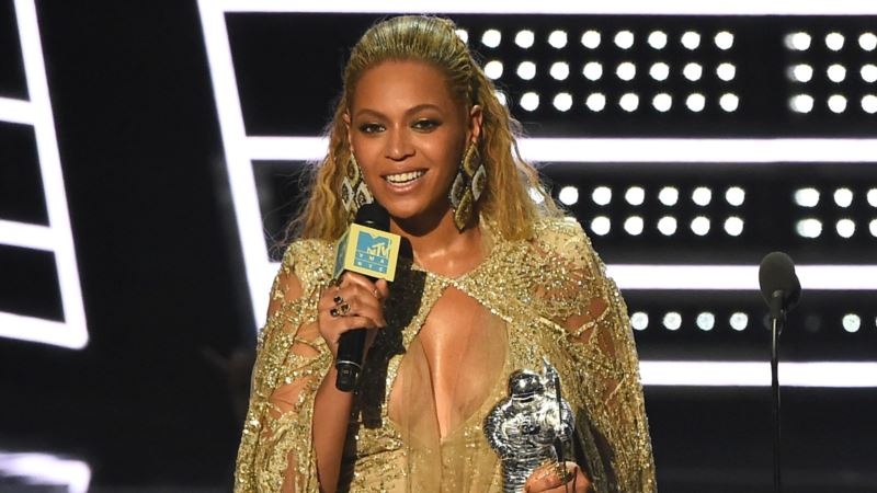 Beyonce Proves She’s in a Lane of Her Own at MTV VMAs