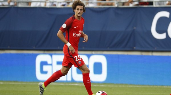 Premier League rumours: A return to England for Adrien Rabiot?