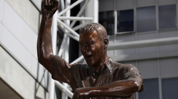 Everyone thinks the new Alan Shearer statue looks like The Head from Art Attack