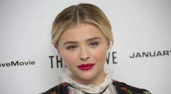Chloe Grace Moretz cuddles Brooklyn Beckham on the cover of Teen Vogue… but didn’t they just split?