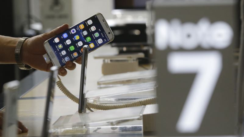 Samsung Recalls 2.5 Million Phones Over Fire Risk
