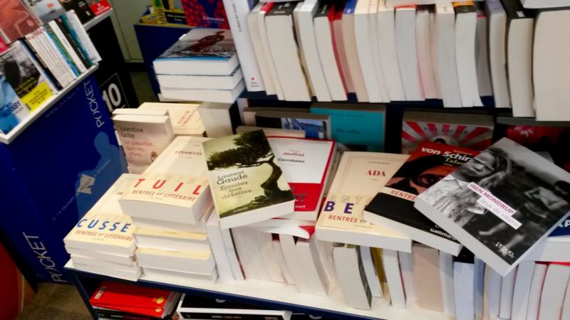 New Releases Point to Dark Fall for French Literature