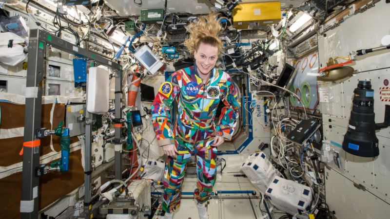 NASA Astronaut Wears Spacesuit Painted by Kids With Cancer
