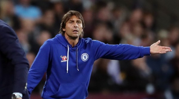 Did Chelsea lose to West Ham because Antonio Conte was wearing a hoodie?