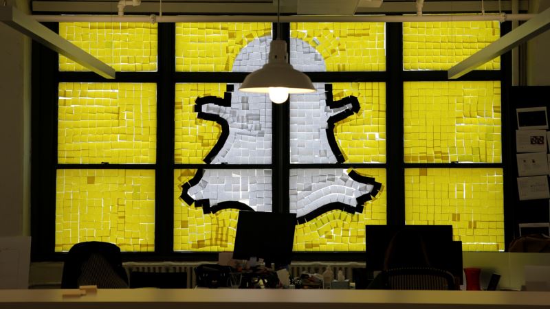 Snapchat Parent Working on IPO Valuing Firm at $25 Billion