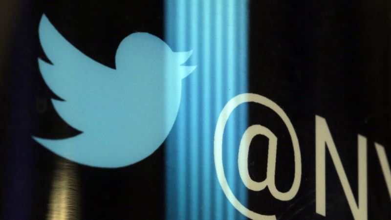Twitter Cuts Staff, Kills Off Vine App Amid Pressure to Grow