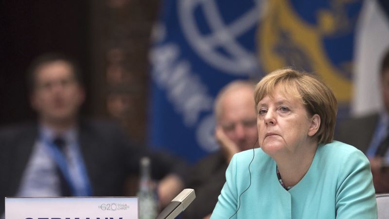 Germany’s Merkel ‘Not Happy’ Pacific Trade Pact in Danger