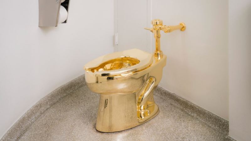 Two-Hour Wait to Use Golden Toilet at Guggenheim Museum