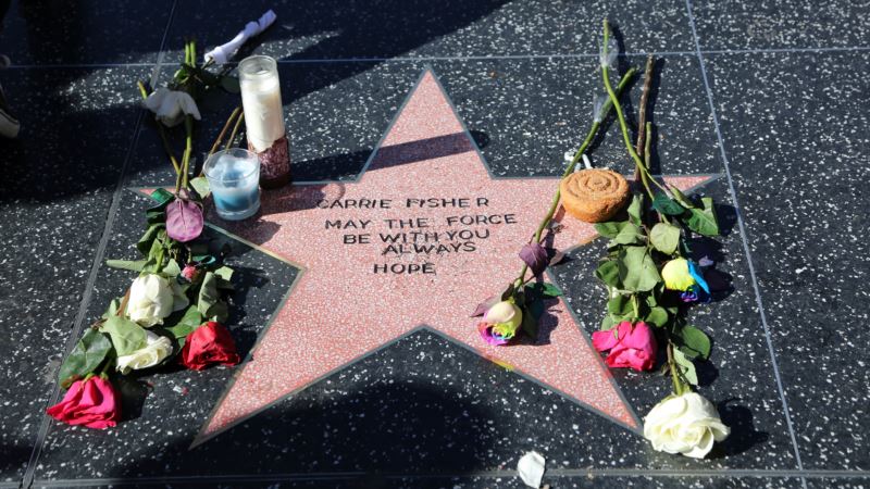 Friends, Fans Pay Tribute to Carrie Fisher