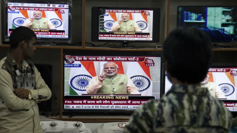 India’s PM Modi Defends Cash Ban, Announces Incentives