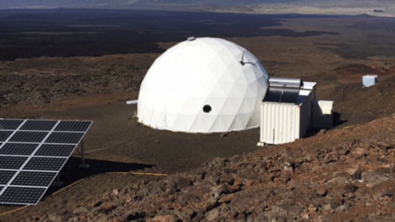 Freeze-dried Food and 1 Bathroom: 6 Simulate Mars in Dome