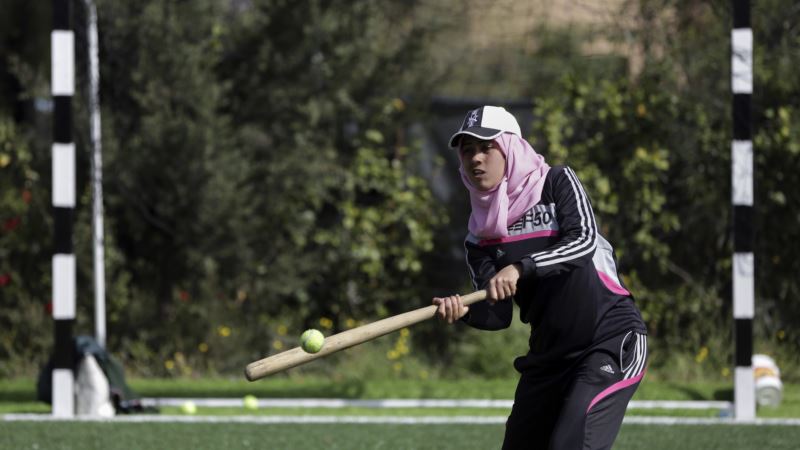 Palestinian Women Try to Bring Baseball to Gaza