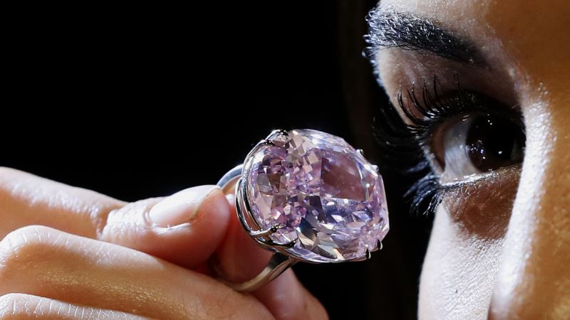 $60 Million ‘Pink Star’ Diamond Goes Back on Sale Next Month