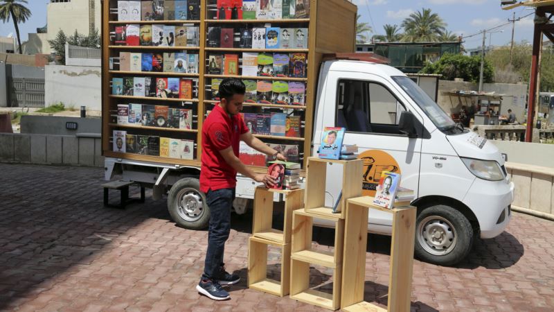 Bookstore on Wheels Turns Heads in Baghdad