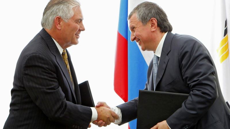 Exxon Seeks Waiver of US Sanctions to Resume Russian Oil Work 