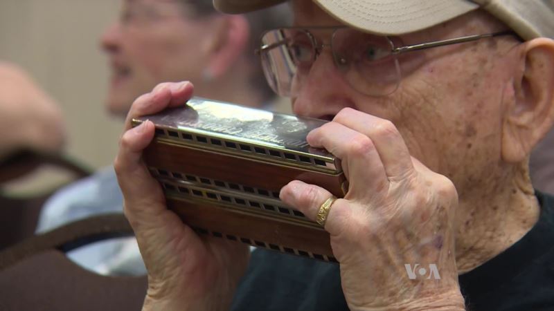 97-Year-Old Credits Harmonica as Key to Long Lile