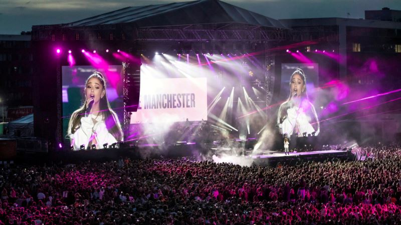 Ariana Grande Becomes British Heroine with Manchester Concert