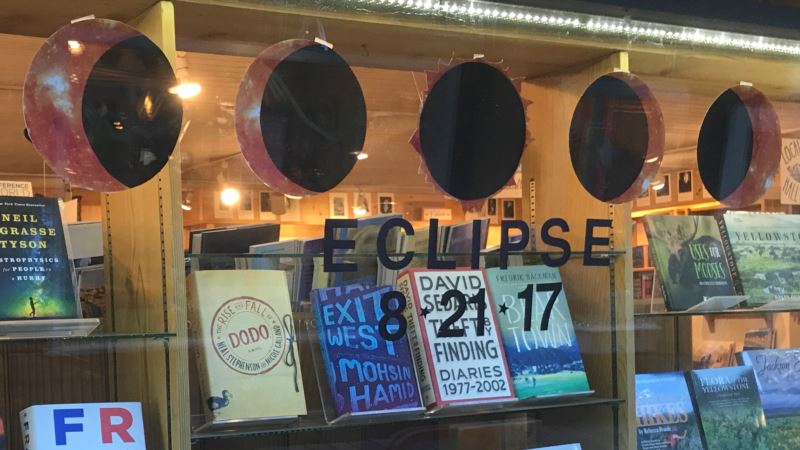 Small US Towns Brace for Rare Solar Eclipse, and Crowds