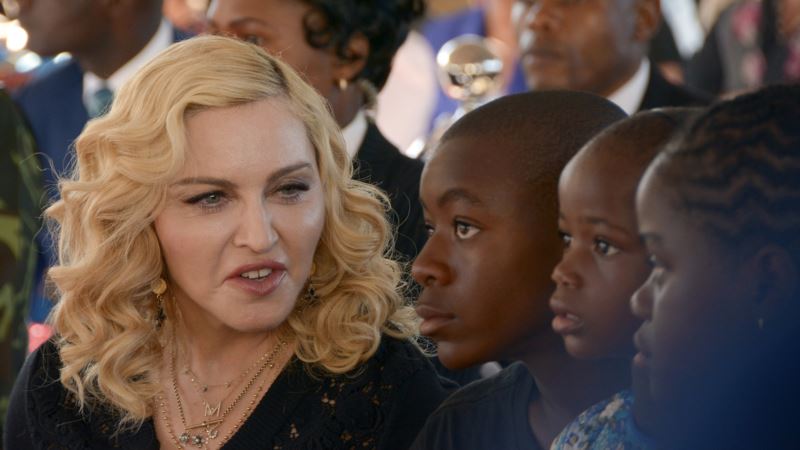 Auction of Madonna’s Panties, Love Letter From Tupac Halted