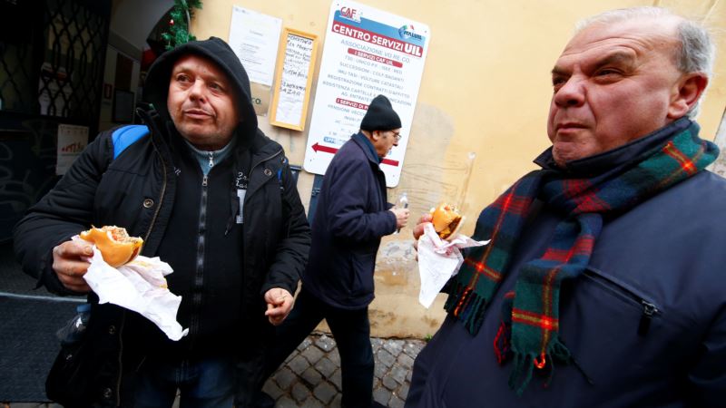 Poverty in Italy at Worst for Over a Decade in Blow for Ruling Party