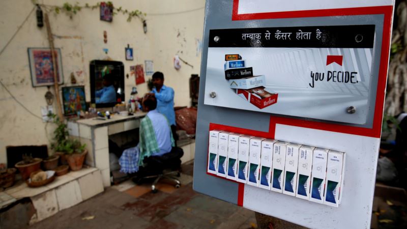 India Cracks Down on Cigarette Ads, Giveaways