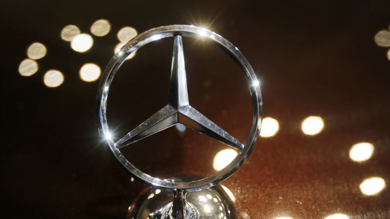 Daimler to Recall 3 Million Vehicles to Ease Diesel Doubts