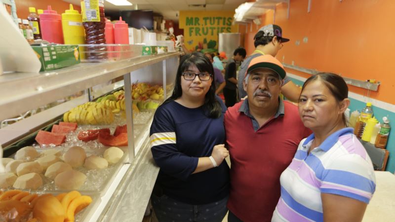 Business Owners Without Legal Status in US Face Tense Days