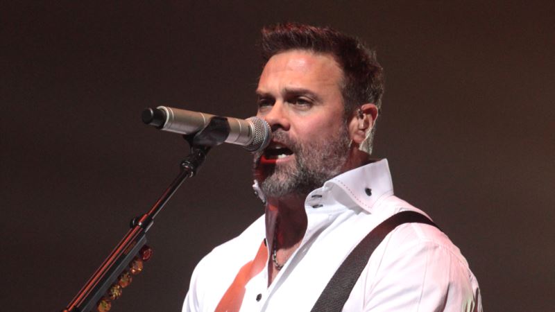 Troy Gentry of Country Duo Montgomery Gentry Dies in Crash
