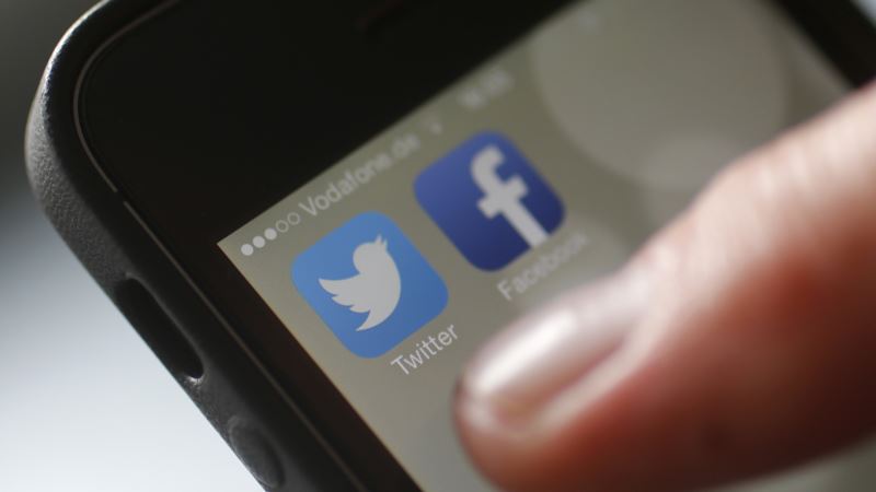 German Officials Celebrate Doubled Twitter Character Limit