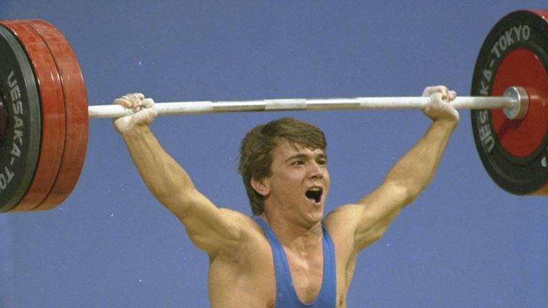 ‘Pocket Hercules,’ 3-time Olympic Champion, Dies at 50