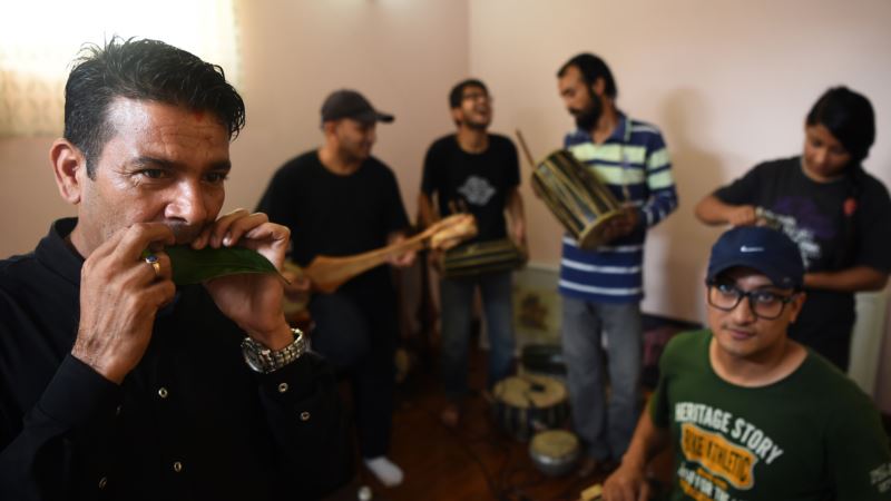 Nepal’s Musicians Retune to Tradition