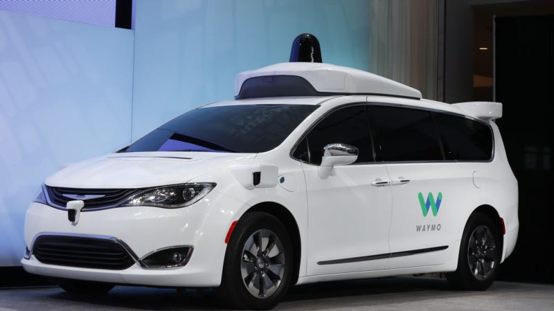 Google, AutoNation Partner on Self-driving Car Program