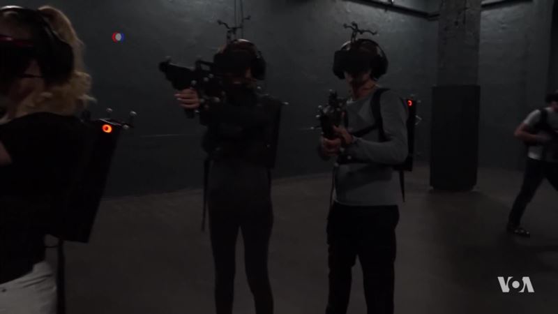 Virtual Reality Tech Makes Gaming a Full Body Experience