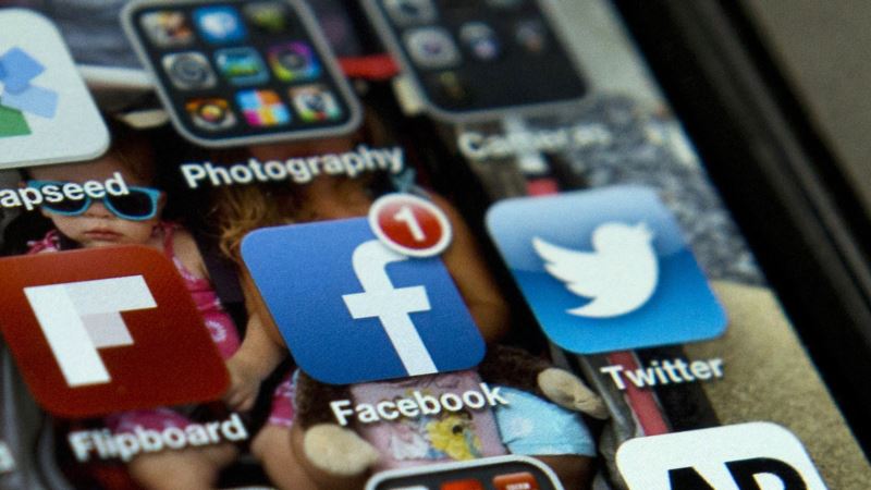 EU Not Happy With Facebook, Twitter Consumer Rule Remedies