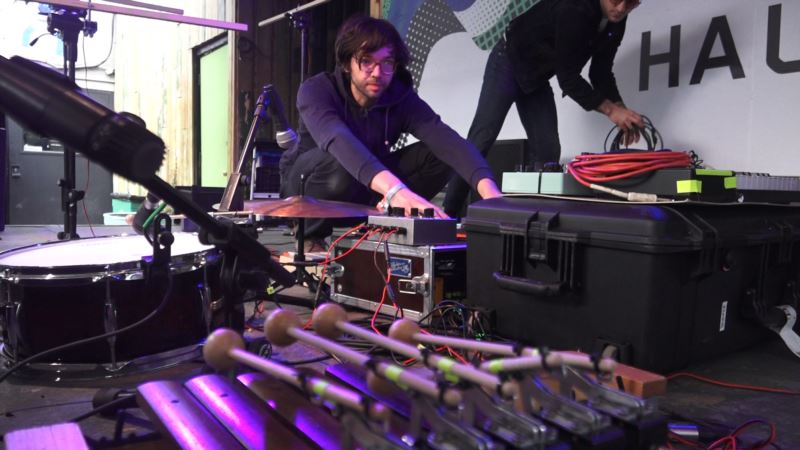 German Band Works in Concert With “Robotic” Instruments to Create Music Mix
