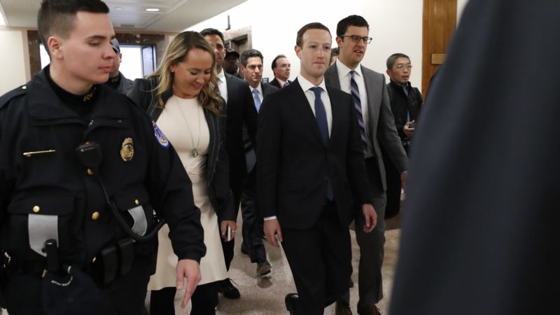 Zuckerberg Apologizes for Data Breach Before Congressional Testimony
