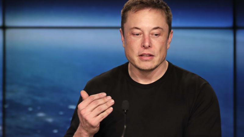 Musk Tells Tesla Staff He Is Planning ‘Reorganization’
