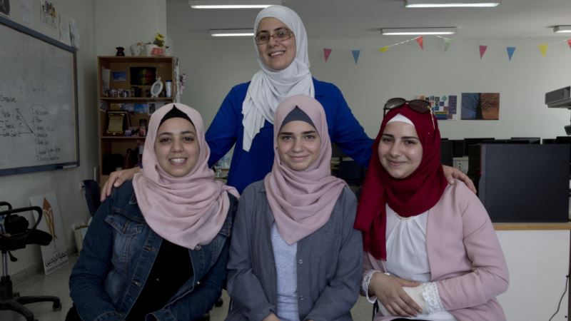 Palestinian Girls Will Pitch Their App to Silicon Valley 