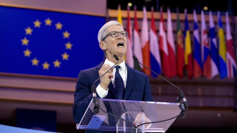 Apple CEO Backs Privacy Laws, Warns Data Being ‘Weaponized’