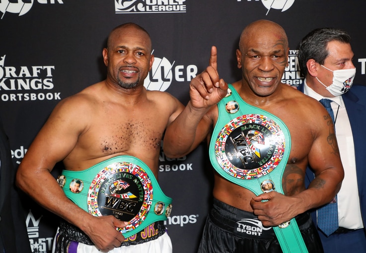 Mike Tyson Returns to Ring, Draws in Exhibition with Jones